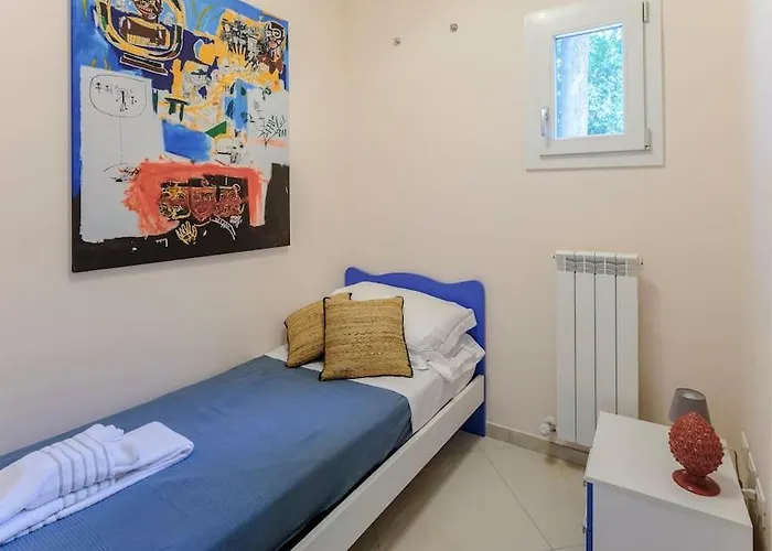 Indipendenza Cozy Apartment With Private Garden